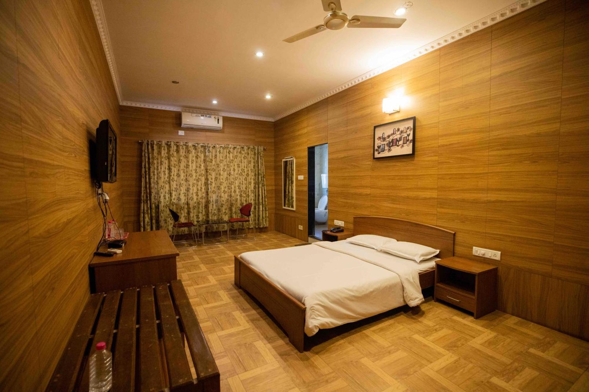 Gp Hotels And Resorts Nashik Buitenkant foto