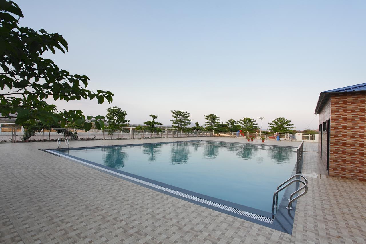 Gp Hotels And Resorts Nashik Buitenkant foto